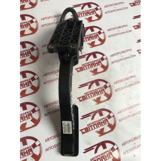 Педаль акселератора Kia Sorento 2002-2009 327003E300